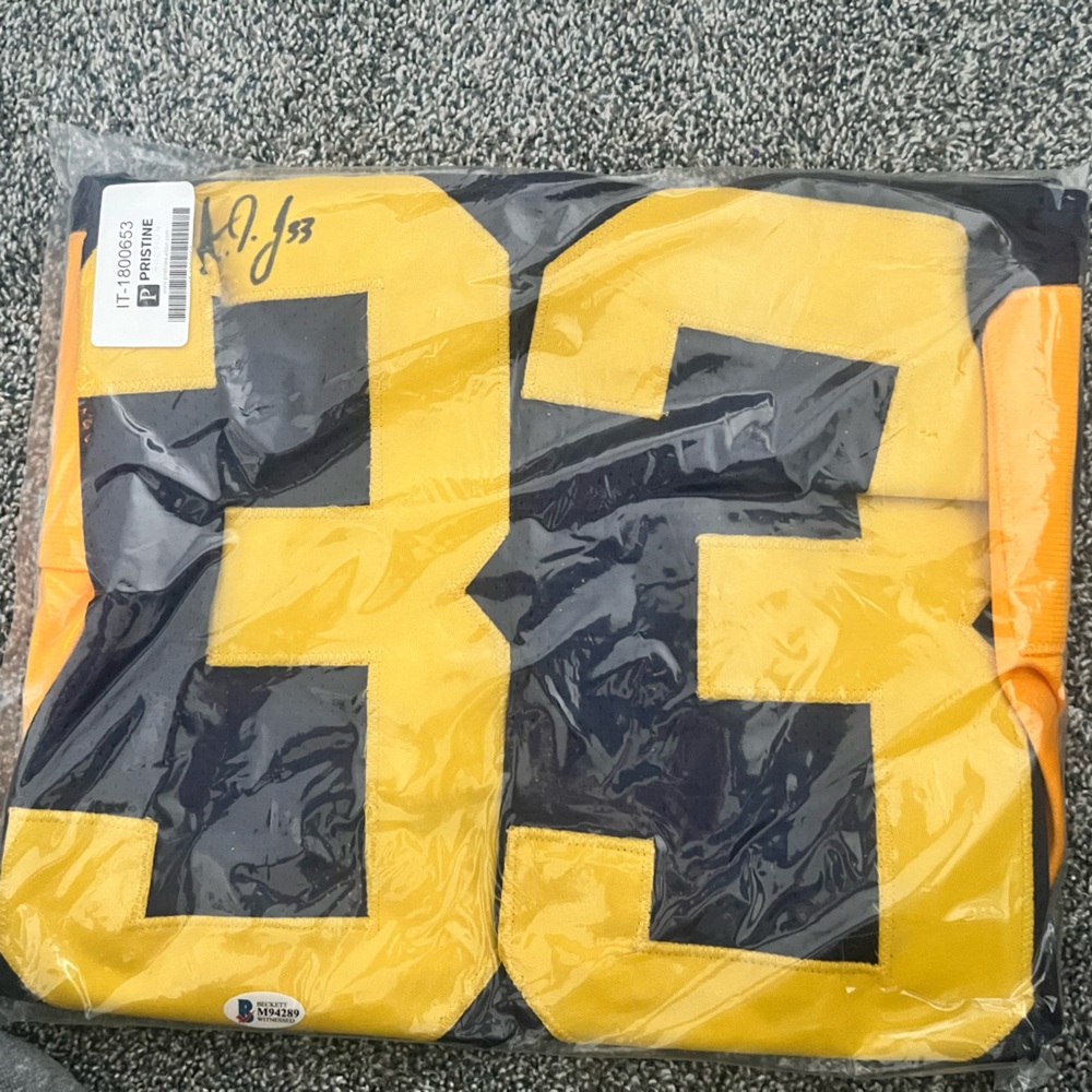 Aaron Jones signed packers throwback jersey